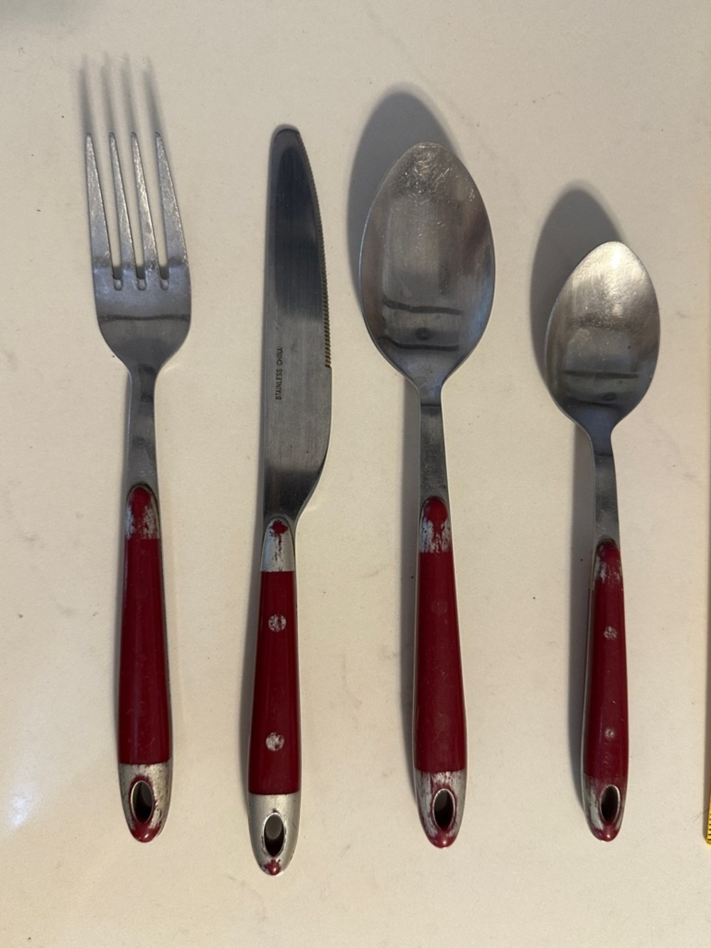 Full Tang Flatware Vibrant Red Oval Handles Stainless Steel Distressed  17 Pcs